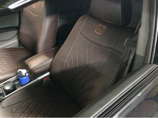 Авточехлы на Honda Civic 8 4D Авточехлы на Honda Civic 8 4D