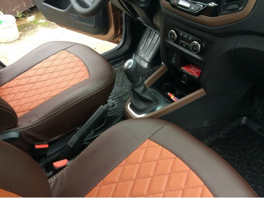 Авточехлы на Lada Xray