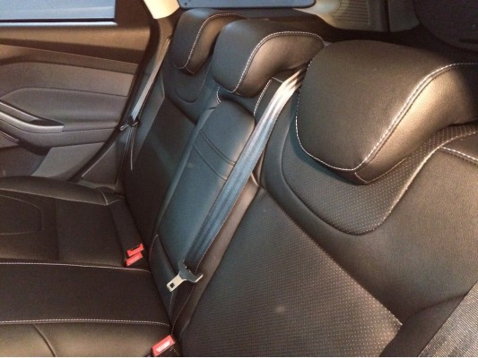 Каркасные авточехлы на Ford Focus 3 рестайлинг