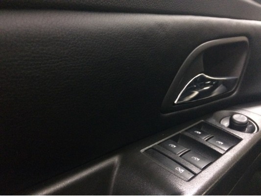 Перетяжка дверных карт