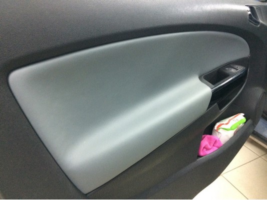 Перетяжка дверных карт